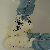  : Gallery : girls : 2003 : 11 : kedspancakesyrup020.jpg