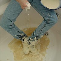  : Gallery : girls : 2003 : 11 : kedspancakesyrup052.jpg