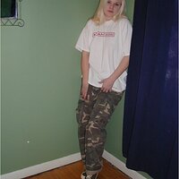  : Gallery : girls : 2004 : 10 : P1100464.JPG
