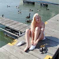  : Gallery : girls : 2004 : 11 : P7010223.JPG
