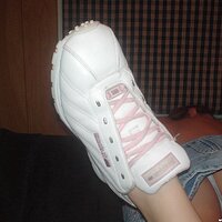  : Gallery : girls : 2005 : 04 : sneakers-020.jpg