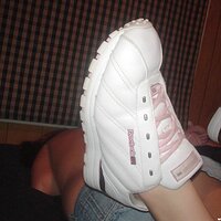  : Gallery : girls : 2005 : 04 : sneakers-021.jpg