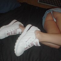  : Gallery : girls : 2005 : 04 : sneakers-029.jpg