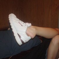  : Gallery : girls : 2005 : 04 : sneakers-042.jpg