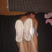  : Gallery : girls : 2005 : 04 : sneakers-098.jpg