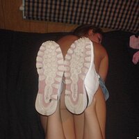  : Gallery : girls : 2005 : 04 : sneakers-099.jpg