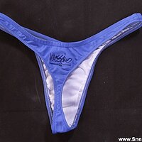  : Gallery : girls : 2006 : 35 : sld6189.jpg