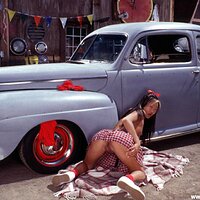 : Gallery : girls : 2006 : 68 : V2530-a_21.jpg