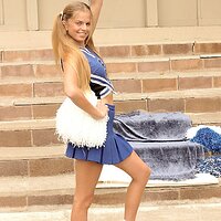  : Gallery : girls : 2006 : 69 : csd02006.jpg