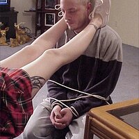  : Gallery : keds : 2001 : 01 : SG_dom07.jpg