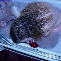  : Gallery : keds : 2001 : 13 : sb-bath014.jpg