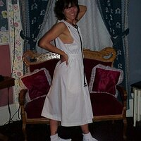  : Gallery : keds : 2001 : 40 : Nurse_china01.jpg