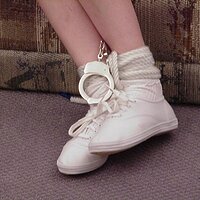  : Gallery : keds : 2001 : 52 : sb-tickle34.jpg
