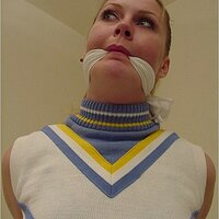  : Gallery : keds : 2001 : 82 : chair011.JPG