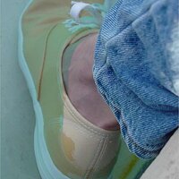  : Gallery : keds : 2003 : 18 : yellowkedspool_019.jpg