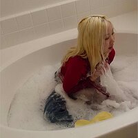  : Gallery : keds : 2003 : 27 : tinabatha16.jpg