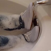  : Gallery : keds : 2003 : 27 : tinabatha21.jpg