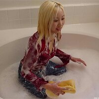  : Gallery : keds : 2003 : 27 : tinabatha22.jpg