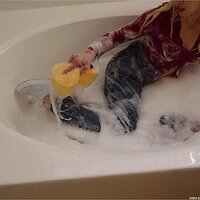  : Gallery : keds : 2003 : 27 : tinabatha25.jpg