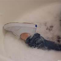  : Gallery : keds : 2003 : 27 : tinabatha26.jpg