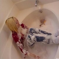  : Gallery : keds : 2003 : 27 : tinabatha39.jpg