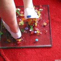  : Gallery : keds : 2005 : 54 : candy_156.jpg