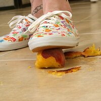  : Gallery : keds : 2008 : 57 : Foxy_140.jpg