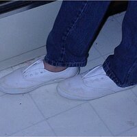  : Gallery : original : 2001 : 01 : kb437.jpg