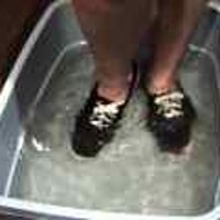  : Gallery : original : 2001 : 08 : T_wet105.jpg