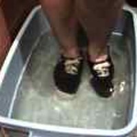  : Gallery : original : 2001 : 08 : T_wet107.jpg