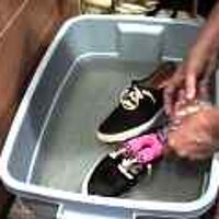  : Gallery : original : 2001 : 08 : T_wet333.jpg
