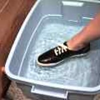  : Gallery : original : 2001 : 08 : T_wet557.jpg