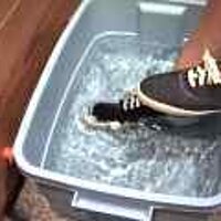  : Gallery : original : 2001 : 08 : T_wet638.jpg