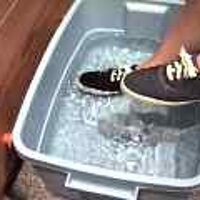  : Gallery : original : 2001 : 08 : T_wet648.jpg