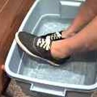  : Gallery : original : 2001 : 08 : T_wet685.jpg