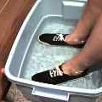  : Gallery : original : 2001 : 08 : T_wet823.jpg