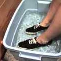  : Gallery : original : 2001 : 08 : T_wet832.jpg
