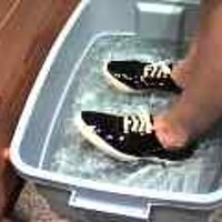  : Gallery : original : 2001 : 08 : T_wet837.jpg