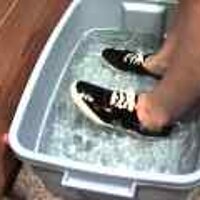  : Gallery : original : 2001 : 08 : T_wet840.jpg
