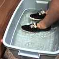  : Gallery : original : 2001 : 08 : T_wet884.jpg