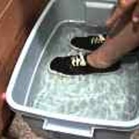 : Gallery : original : 2001 : 08 : T_wet886.jpg
