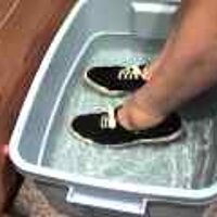  : Gallery : original : 2001 : 08 : T_wet896.jpg