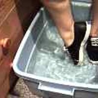  : Gallery : original : 2001 : 08 : T_wet922.jpg