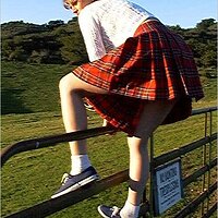  : Gallery : original : 2002 : 03 : San-Bad_schoolgirl_jumps_fence12.jpg