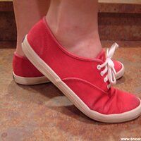 : Gallery : original : 2005 : 13 : RedKeds11.jpg