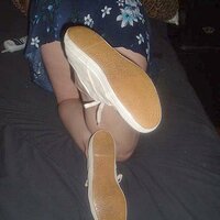  : Gallery : original : 2005 : 23 : dirtywhitekeds031.jpg