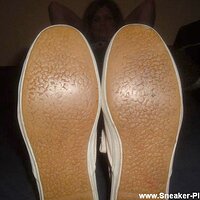  : Gallery : original : 2005 : 23 : dirtywhitekeds034.jpg
