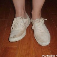  : Gallery : original : 2005 : 23 : dirtywhitekeds038.jpg