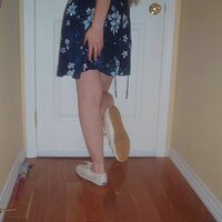  : Gallery : original : 2005 : 23 : dirtywhitekeds045.jpg
