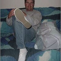  : Gallery : original : 2013 : 11 : BriwearinghisKeds.jpg